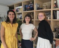 De gauche à droite : Aurélie Tripier, fondatrice de The Retail Office, accompagnée de ses deux stagiaires Louise Thomas et Lucie Rivière. (Photo Dorian Alinaghi Entreprises Occitanie)