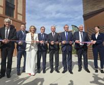 De gauche à droite : Émile Noyer, président de La Cité Jardins,  Frédéric Carré, président d’Action Logement Immobilier,Nadia Pellefigue, vice-présidente de la Région Occitanie, Michael Toplis, président de l’Université de Toulouse, Jean-Luc Moudenc, maire de Toulouse et président de Toulouse-Métropole,, Pierre-André Durand, préfet de la Haute-Garonne et Alain Carré, ancien président de La Cité Jardins (Photo Dorian Alinaghi Entreprises Occitanie)