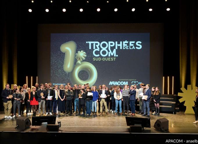 La 10e édition des Trophées de la Com s'était déroulée en Nouvelle-Aquitaine. Jeudi 27 novembre 2024, la 11e édition reviendra en Occitanie, au Théâtre du Capitole de Toulouse. (Photo : APACOM)