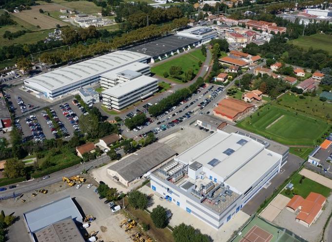 Vue aérienne du site toulousain de Liebherr-Aerospace Toulouse SAS.