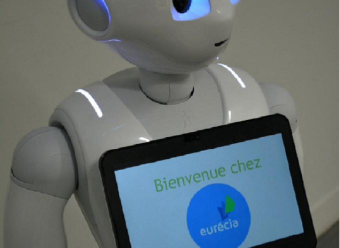 L’enjeu principal est d’humaniser le robot, et le doter de la capacité de pouvoir interagir de manière naturelle, fluide et intelligente