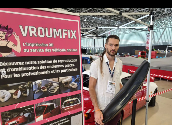 Antoine Rogliano, le dirigeant de Vroumfix, qui utilise l'impression 3D pour créer des pièces auto. (Photo : Anthony Assémat - Entreprises Occitanie)